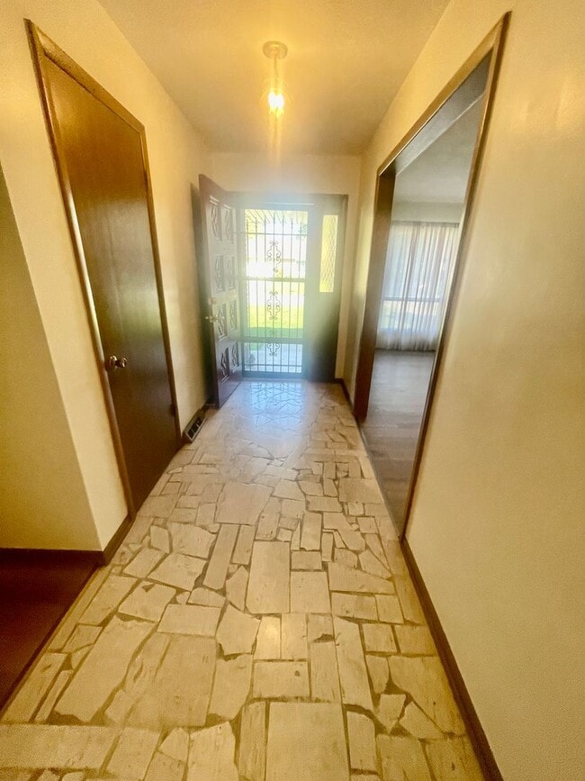 Photo - 3269 N Weller Ave