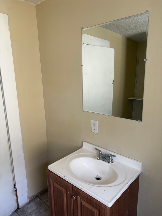 Photo - 8626 Green St