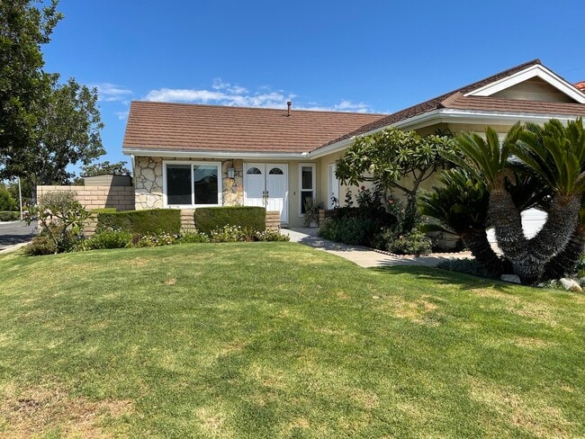 Front of House - 15091 Talley St