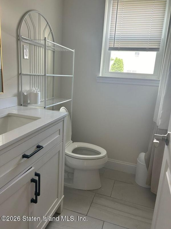 Photo - 25 Knesel St
