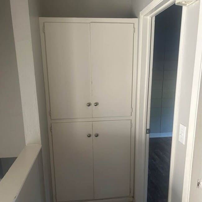 Building Photo - 2440 Almandor Cir Unit #2 Rental