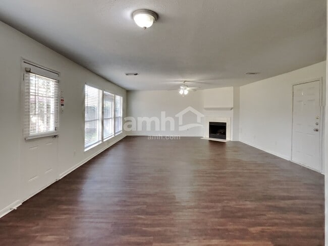 Photo - 622 Oak Hill Dr