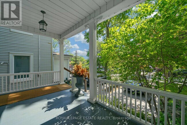 Photo - 101 Silver Birch Ave