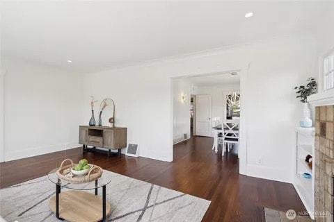 Photo - 910 N 75th St