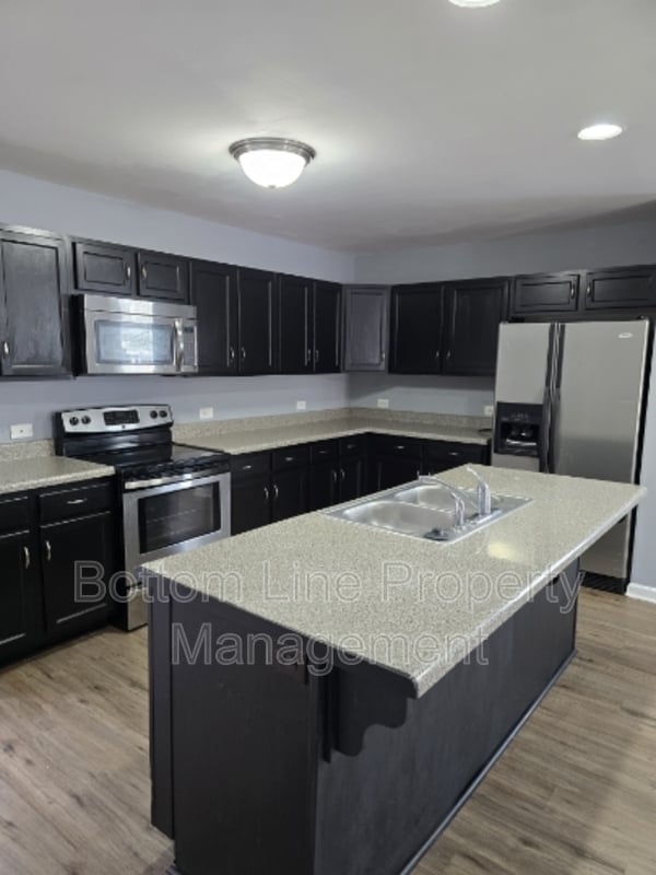 Photo - 912 Sherman St