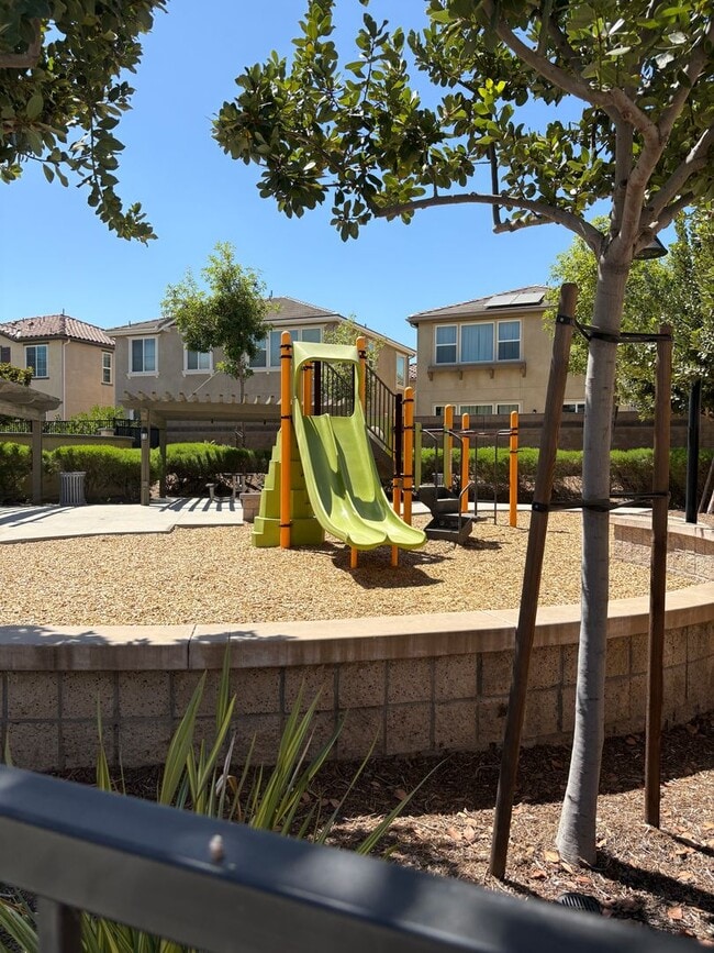 Photo - Beautiful 3-Bedroom, 2.5 bath in the  Glen...