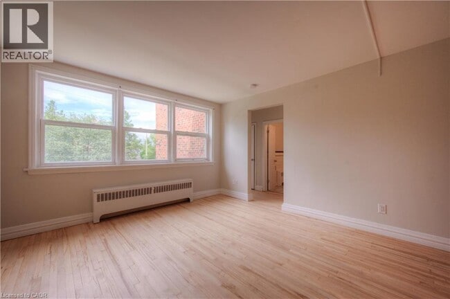 Photo - 141 Chapel St Unit 9