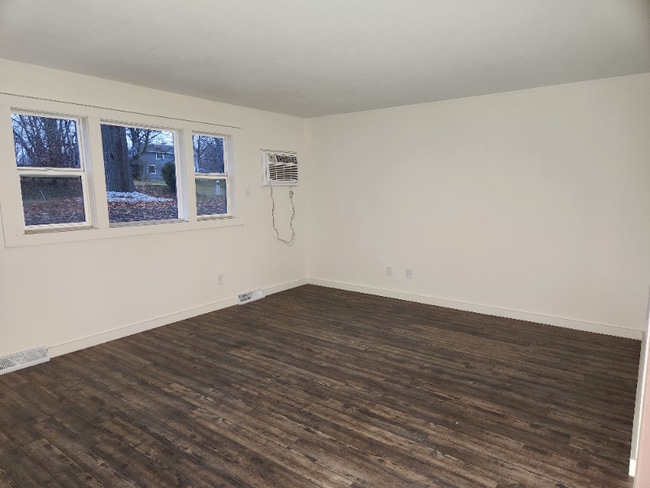 Photo - 4707 Kent Rd Unidad 1