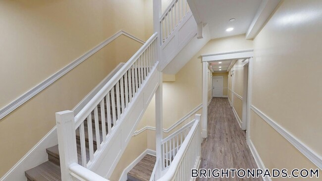 Photo - 123 Sutherland Rd Unit F