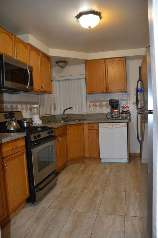 Photo - 24271 Kenosha St