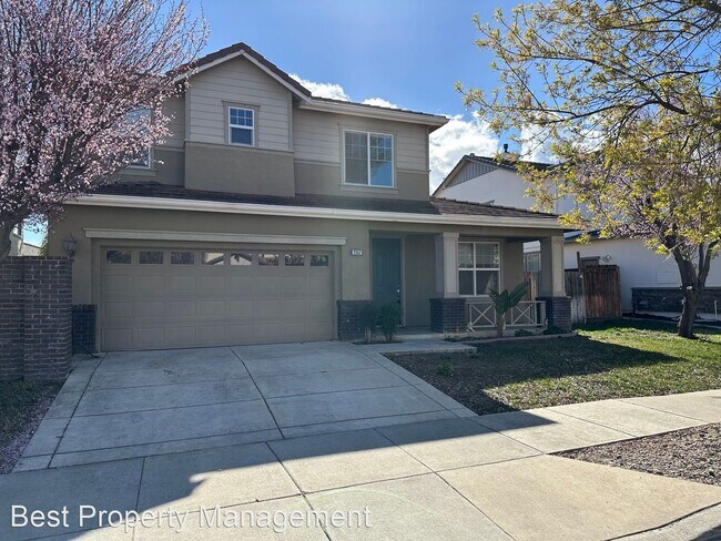 5 br, 3 bath House - 2352 St Augustine Dr - 5 br, 3 bath House - 2352 St Augustine Dr