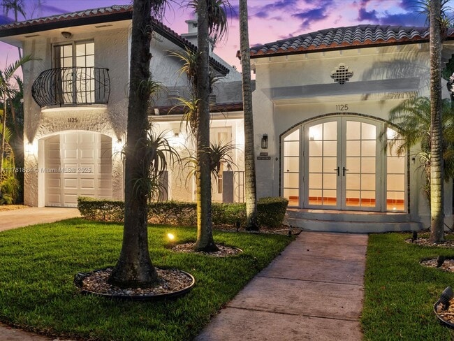 1125 Asturia Ave