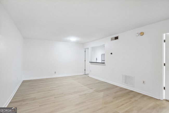 Photo - 1150 Collier Rd NW Unit K19