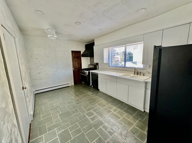 Photo - 1126 126th St