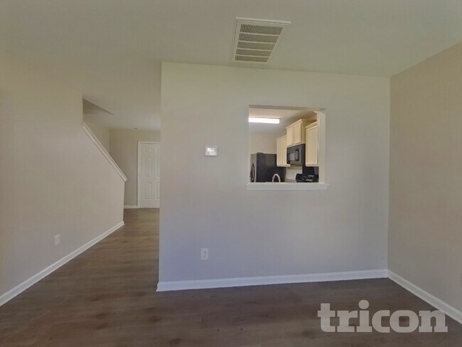 1106 Stonehenge Ln