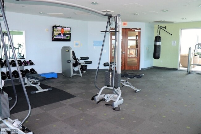 Building Photo - 200 Hoover Ave Unit 1501