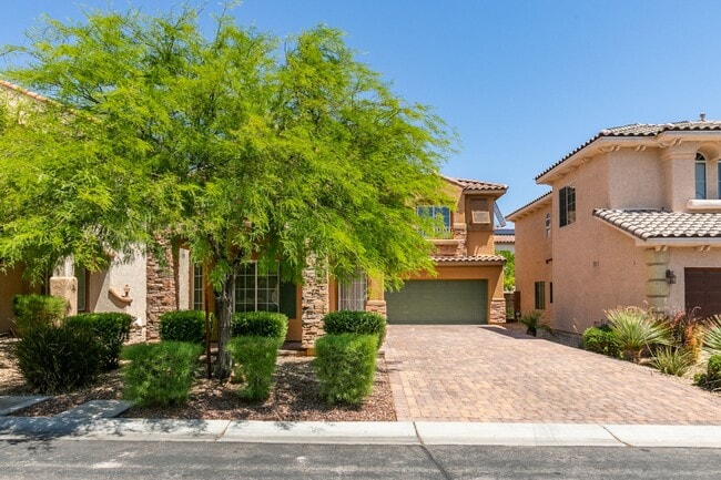 Spacious & Beautiful 3-Bedroom Home in Gat... - Spacious & Beautiful 3-Bedroom Home in Gat...