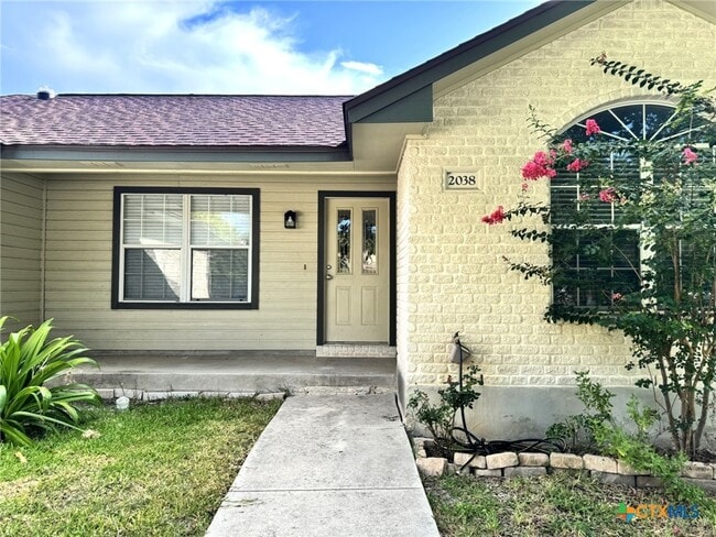 Photo - 2038 Bentwood Dr