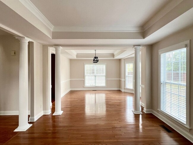 Photo - Four bedroom, 3.5 bath house in Elon!  Mus...