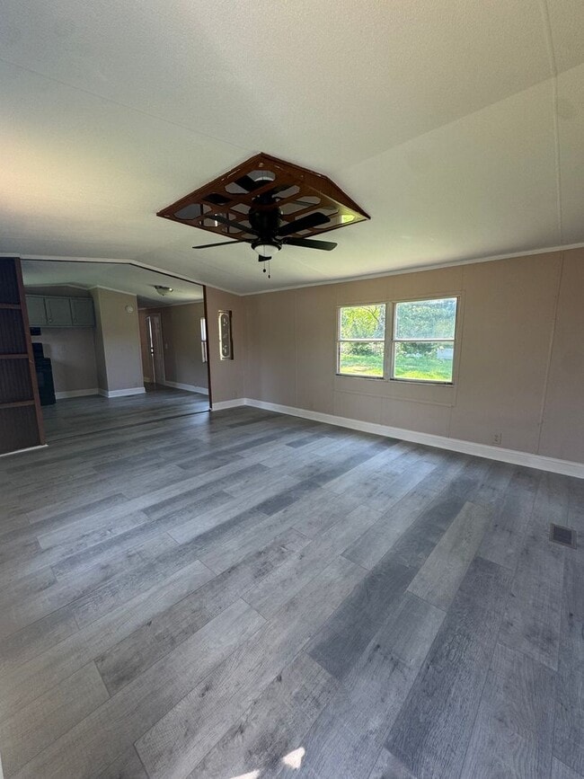 Photo - 4030 Kennedy Rd