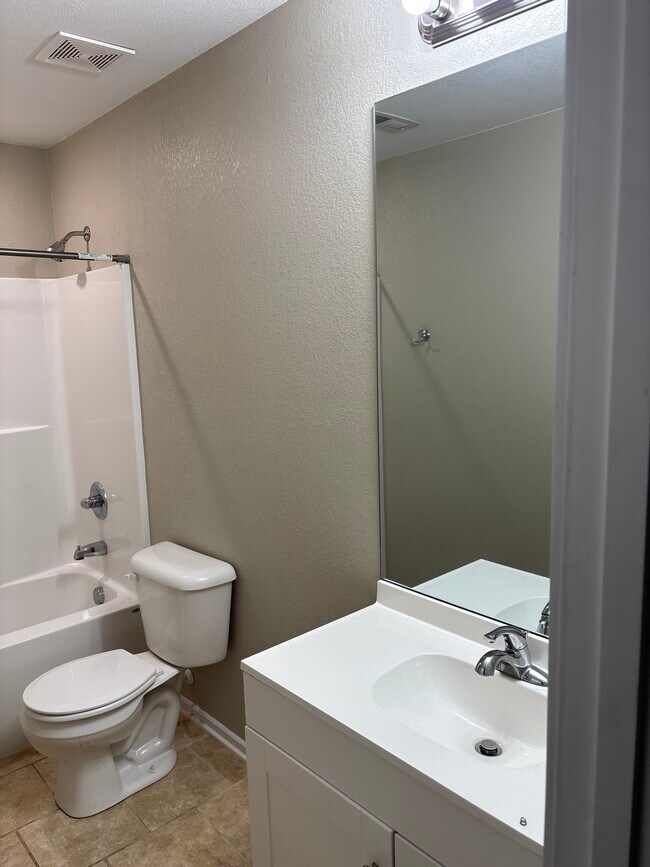 408 W Market St Unit B