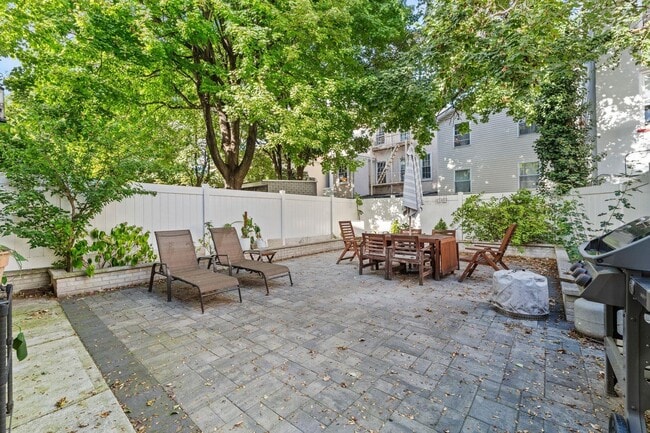 Photo - 44 BOORAEM Ave Unit Apt 1