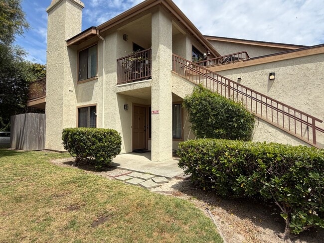 Building Photo - Lompoc Village Townhouse