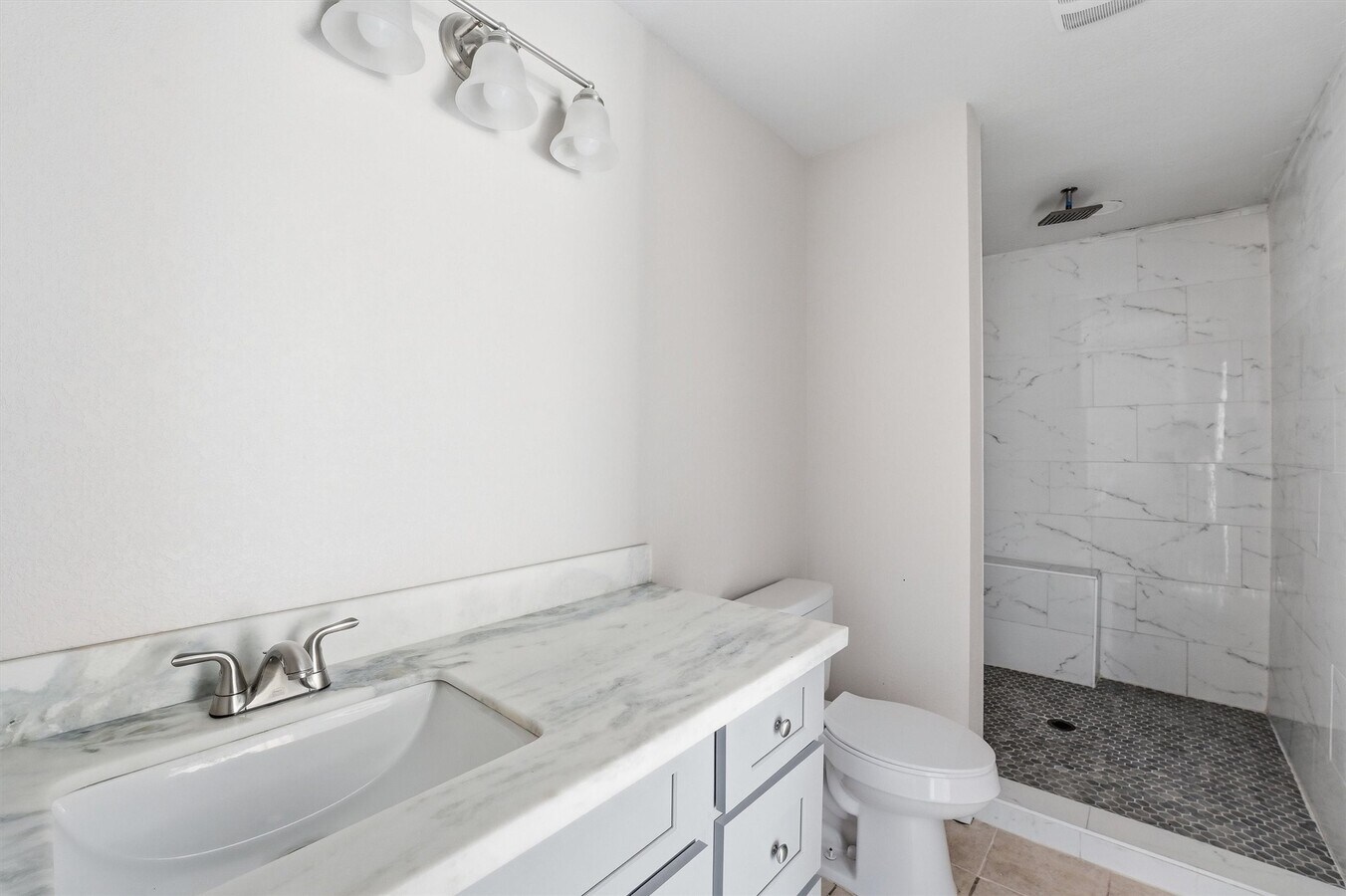 Photo - 5667 Birchmont Dr Unit F