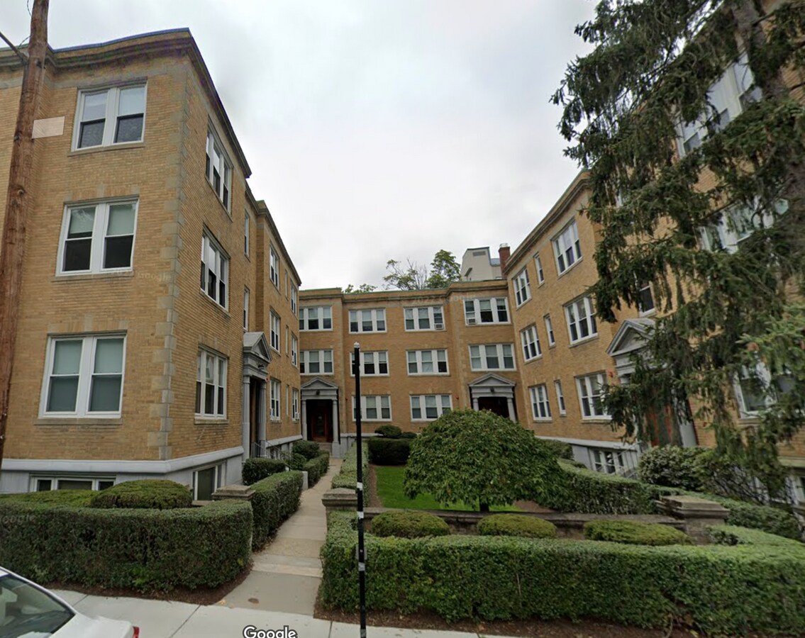 Photo - 83 Winchester St