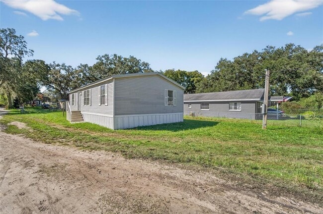 Photo - 39256 Lizabeth Cir