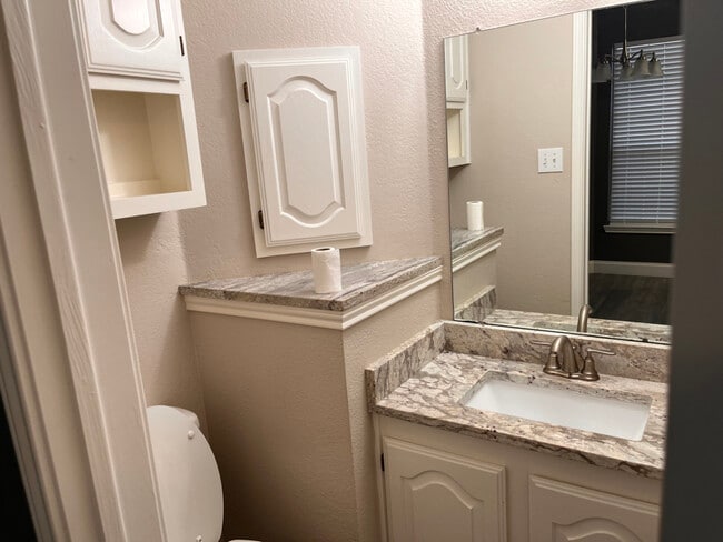 Photo - 18528 Shadow Ridge Dr