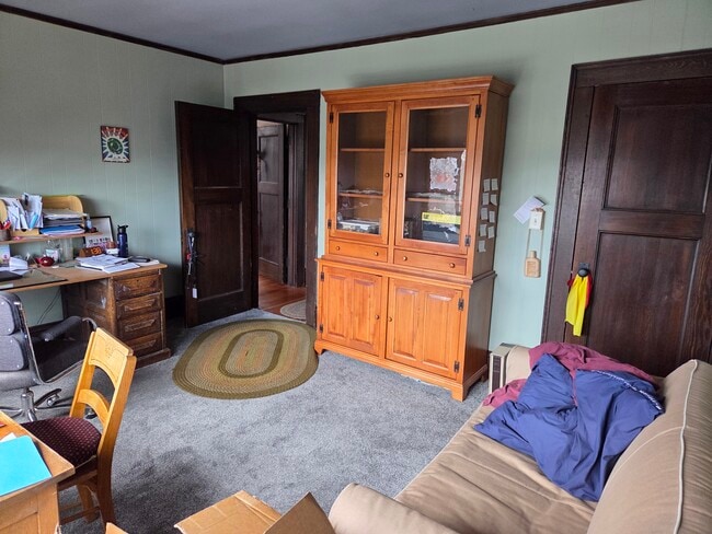 Photo - 102 N Alabama St