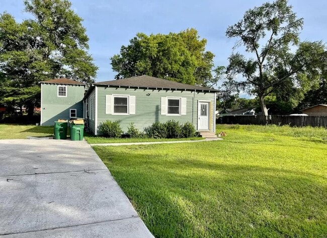 Photo - 8704 Lanewood Dr