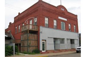 Primary Photo - 823 Main St