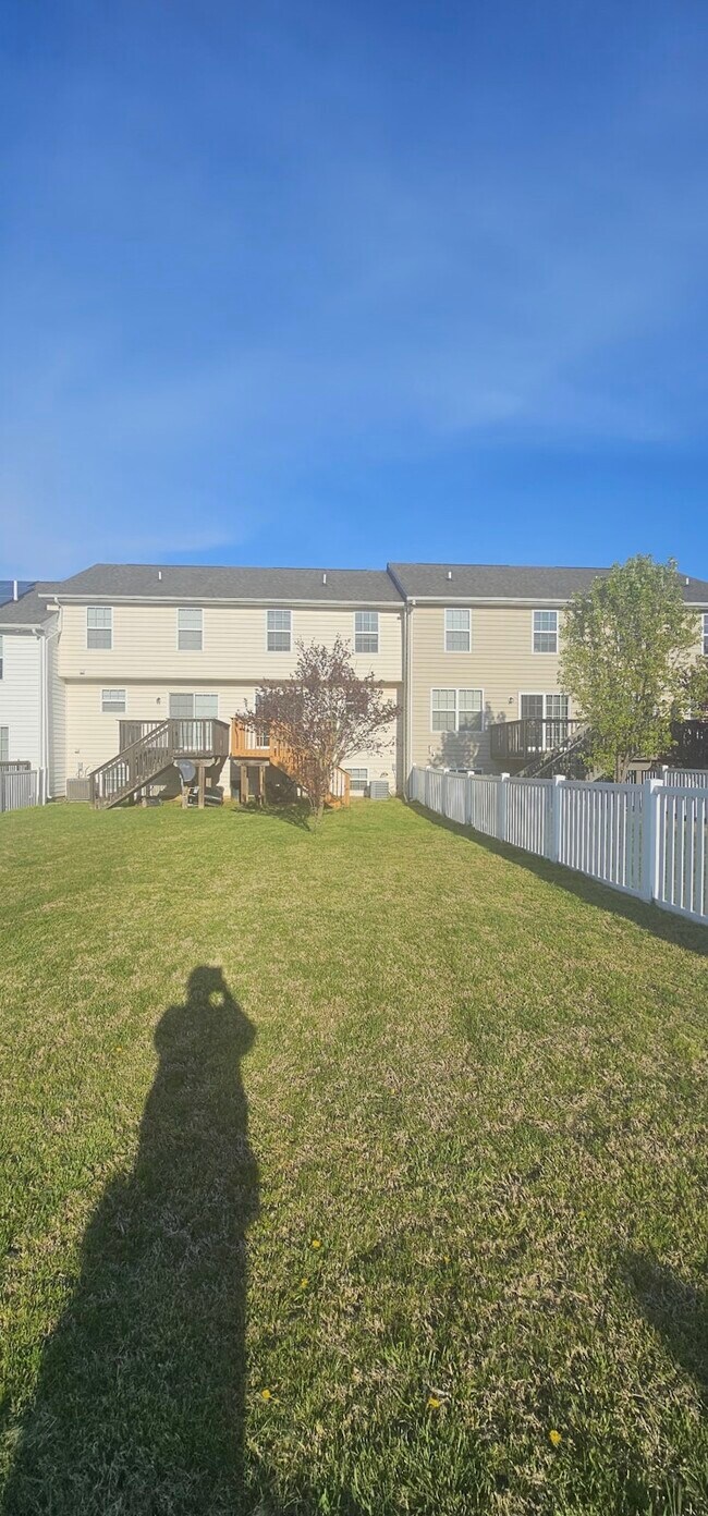 Photo - 89 Salerno Dr