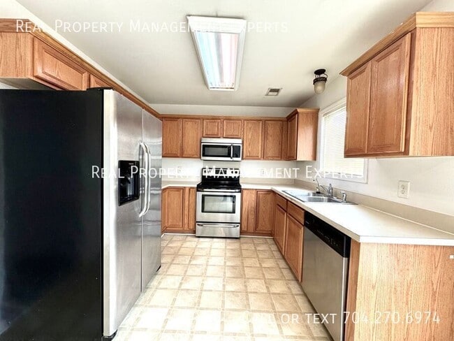 Photo - 8549 Filbert Ln