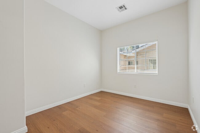 3BR, 3BA - 1421SF - Third Bedroom