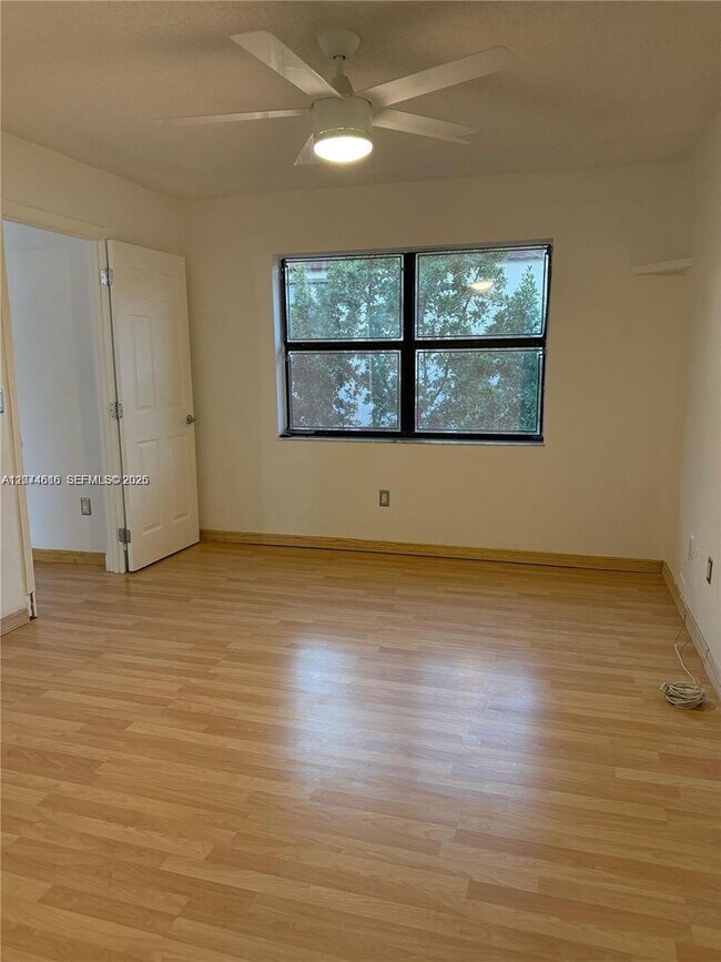 20800 NE 8th Ct Unit 206-17