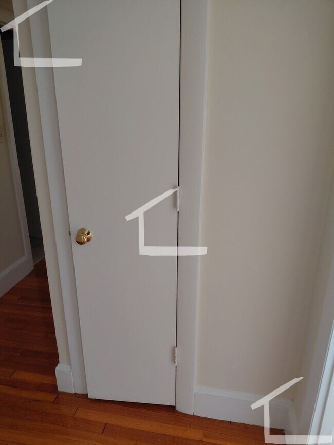 Photo - Great 2 bed 2 bathroom apartment available Now