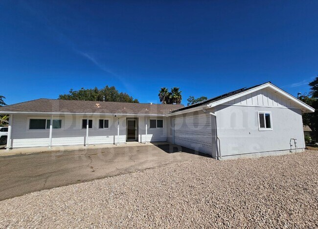 Photo - 1952 Kinross Ct Casa