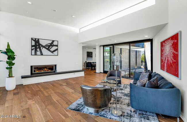 Photo - 4602 E Glenrosa Ave