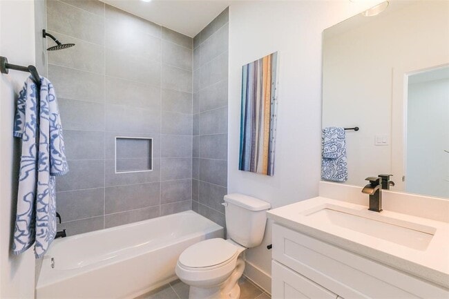 Photo - 8321 Brecha Ln