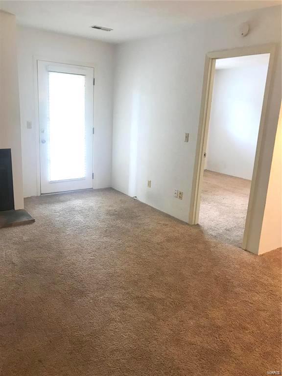 Photo - 69 Peachtree Ln