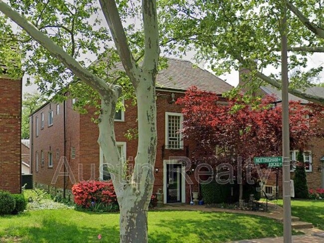 Building Photo - 5834 Nottingham Ave Unit 1e