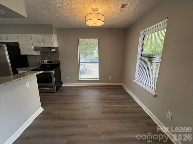 Photo - 3600 Cobbleridge Dr