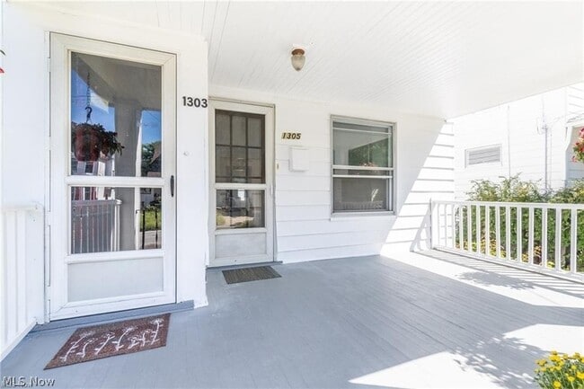 Photo - 1303 Lakeland Ave