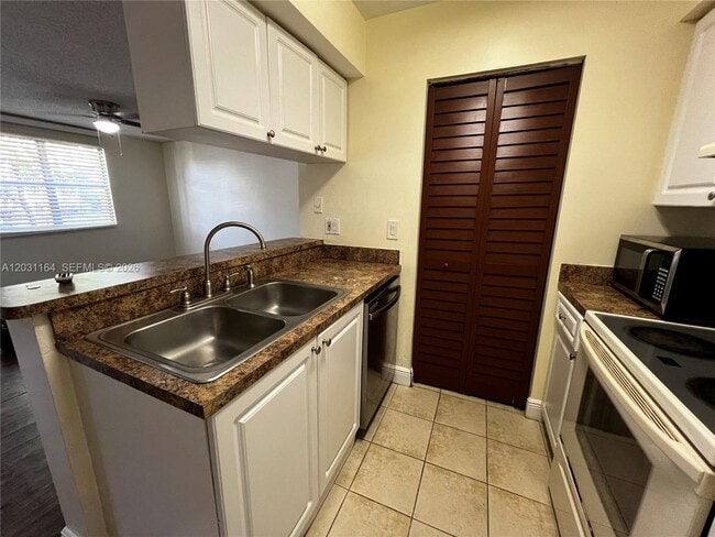 Photo - 1239 SW 46th Ave Unidad 905
