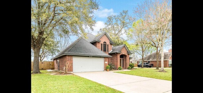 Photo - 112 Portulaca St