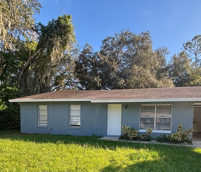 Building Photo - Deltona Lakes, Quaint 3 bed 1 bath