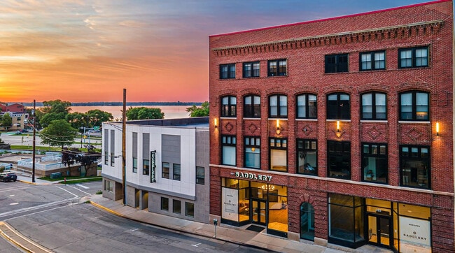 Building Photo - The Saddlery Madison Rental